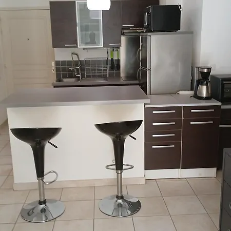 Διαμέρισμα Comfortable 1-bedroom At - Milelli